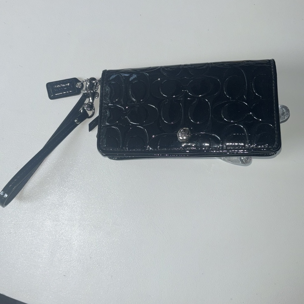 Coach Black patten leather wristlet Accessories - Picture 7 of 16